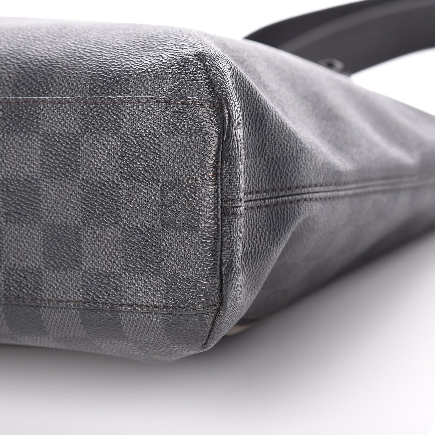 Louis Vuitton Damier Graphite Mick MM 11 of 15