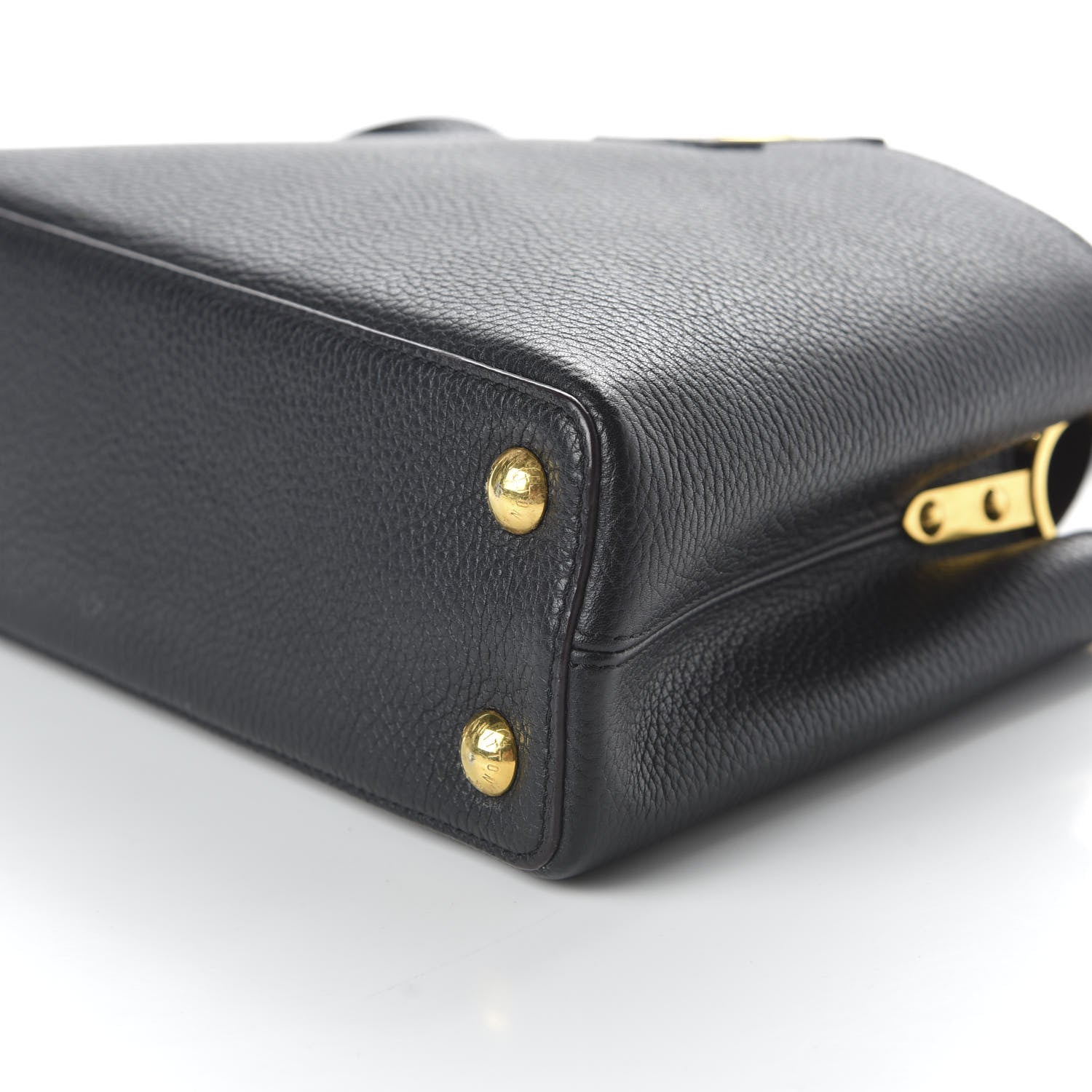 Louis Vuitton Taurillon Capucines BB Black 7 of 9