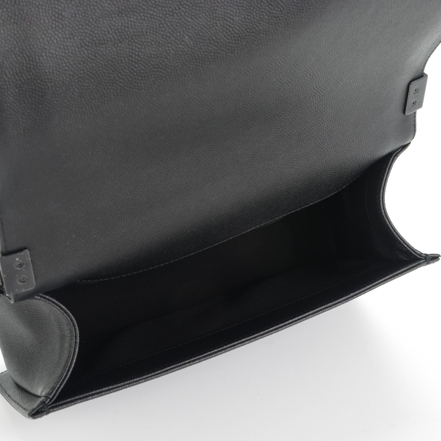 Caviar Quilted Medium Boy Flap So Black