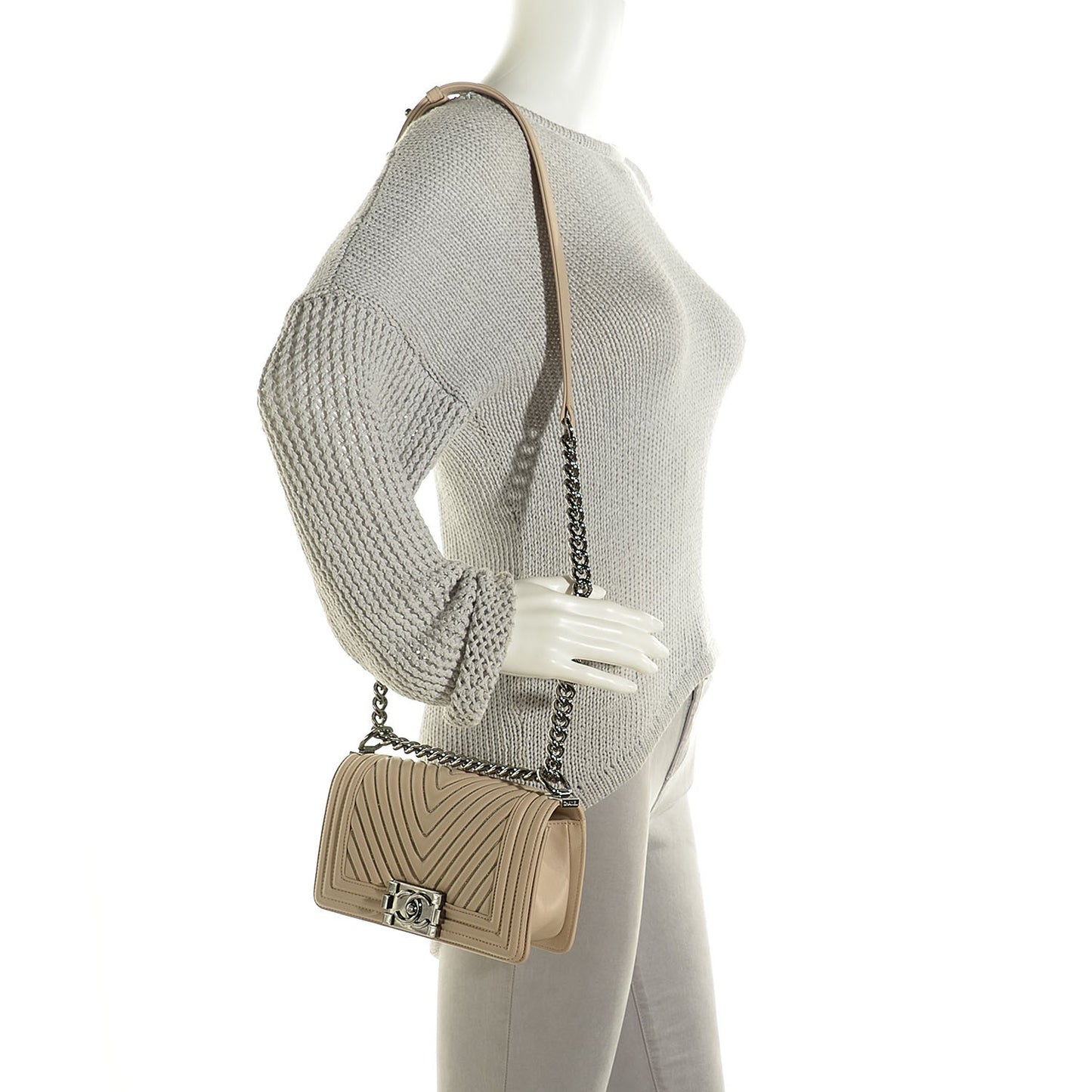 Calfskin Chain Chevron Small Boy Flap Beige Clair