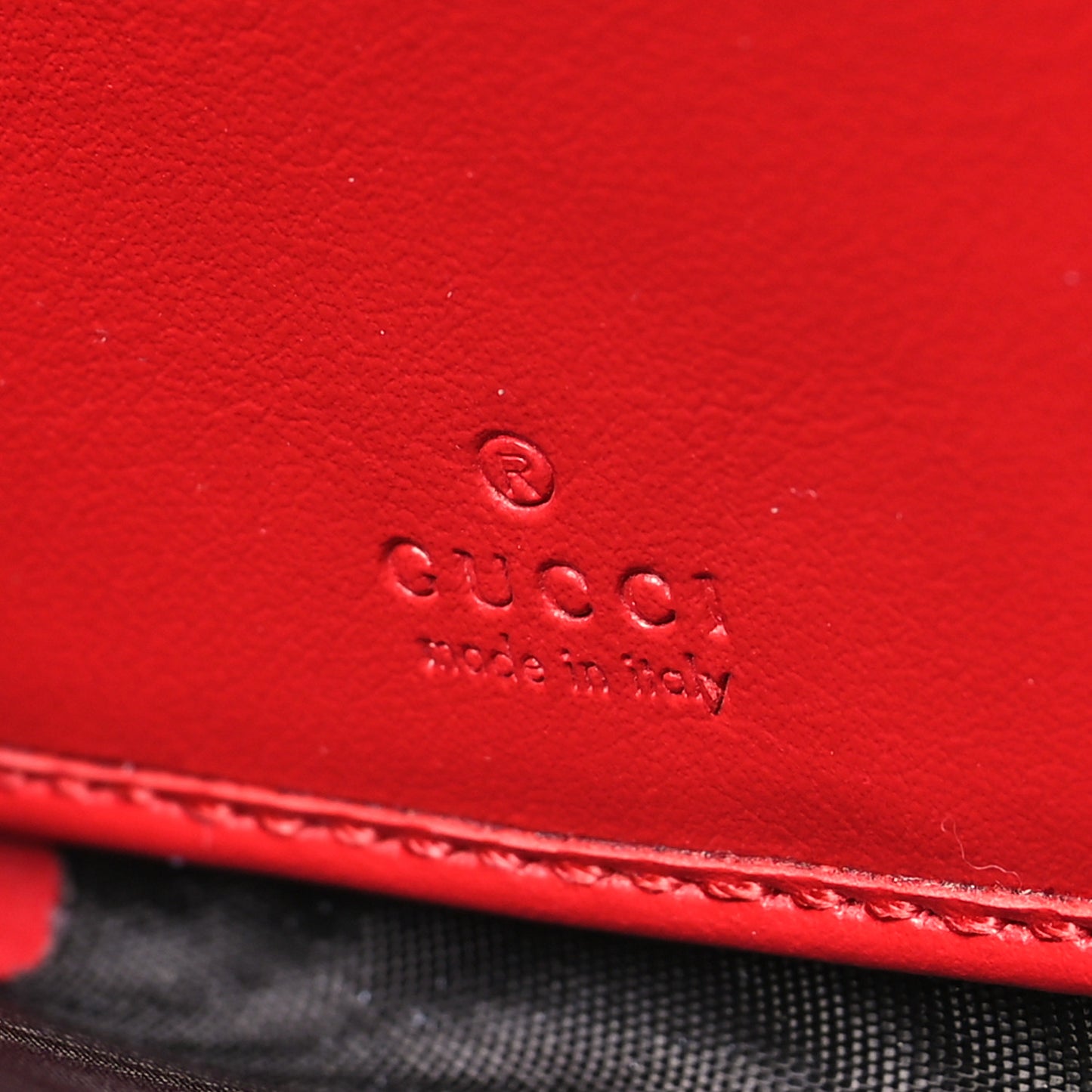 Calfskin Matelasse GG Marmont Zip Around Wallet Hibiscus Red
