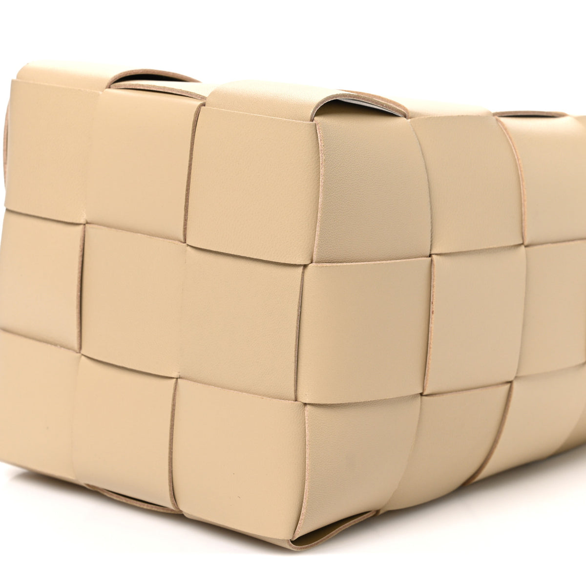 Bottega Veneta Nappa Maxi Intrecciato Small Cassette Bucket Bag Porridge 9 of 9