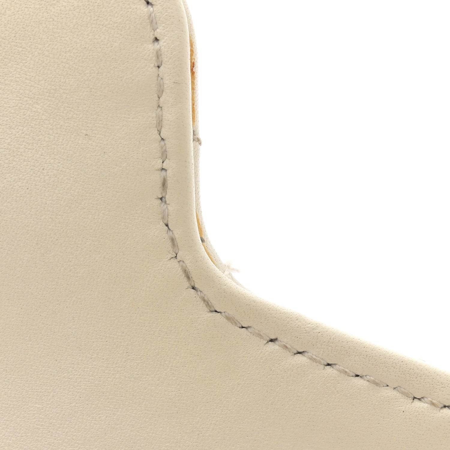 Gucci Calfskin Matelasse GG Marmont Chain Wallet Mystic White 14 of 17