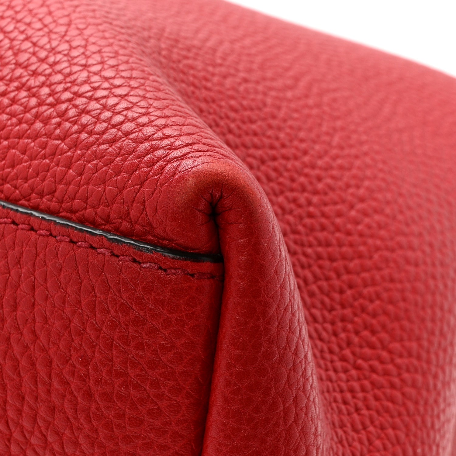 Gucci Pebbled Calfskin Medium Soho Chain Shoulder Bag Tabasco Red 11 of 15