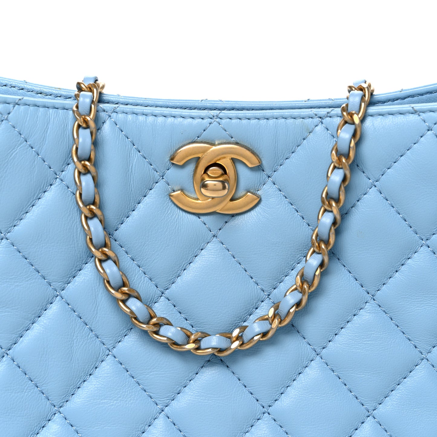Lambskin Quilted Small Pearl Crush Hobo Light Blue