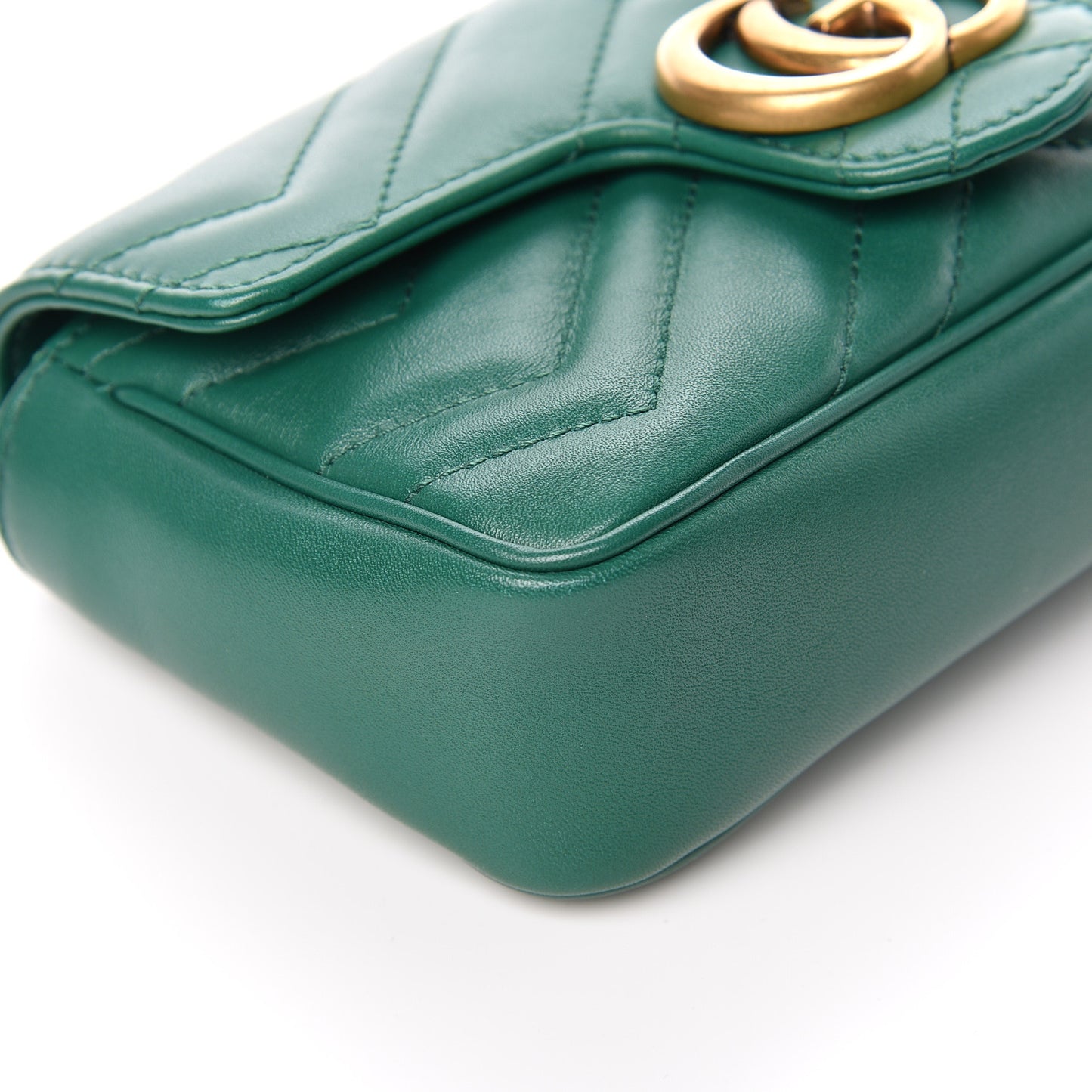 Calfskin Matelasse Super Mini GG Marmont Shoulder Bag Emerald Green