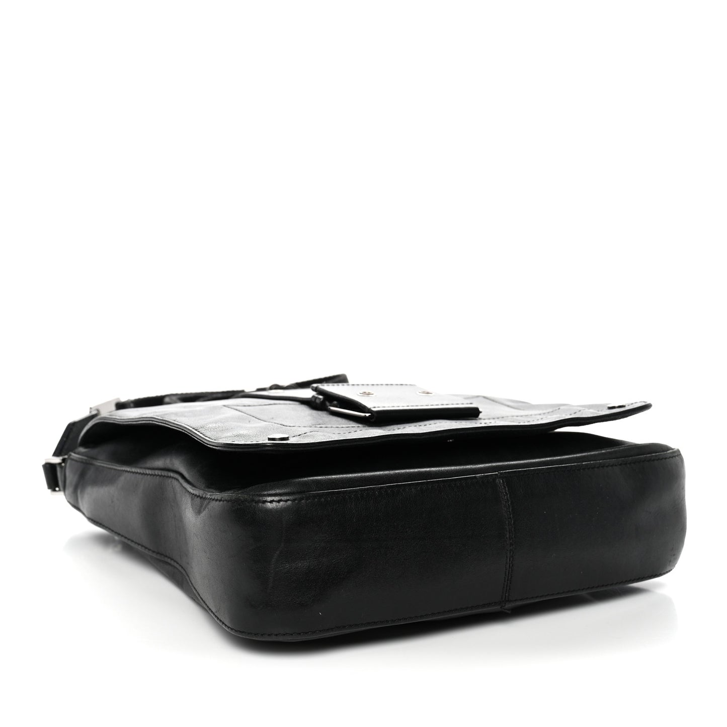 Calfskin Street Chic Messenger Black