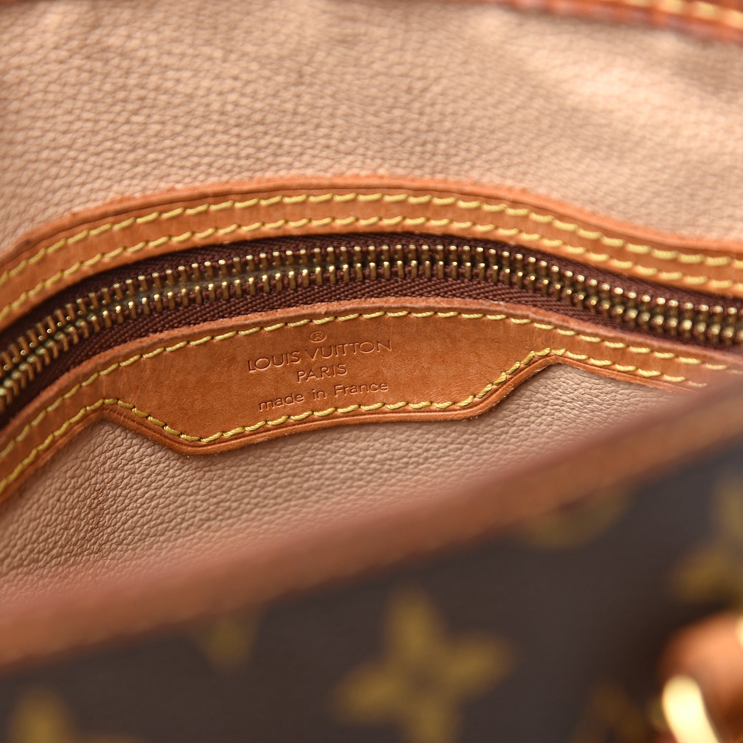Monogram Petit Bucket 23