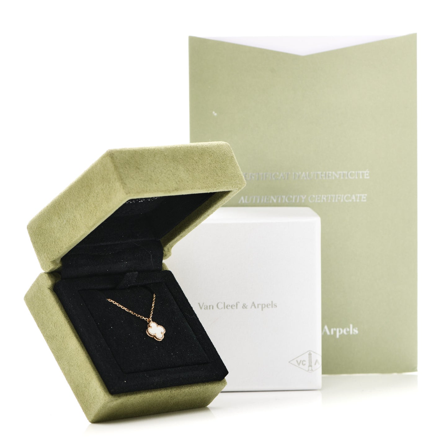 18K Yellow Gold Mother of Pearl Sweet Alhambra Pendant Necklace