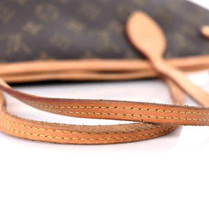 Louis Vuitton Monogram Neverfull MM 23 of 24