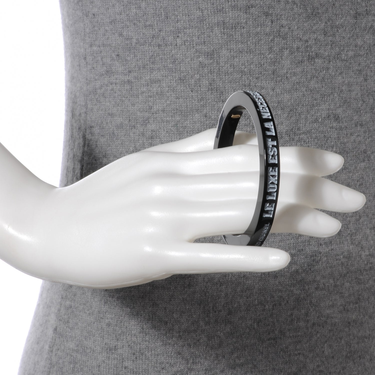 Chanel Resin Coco French Quote Thin Bangle Black 2 of 4