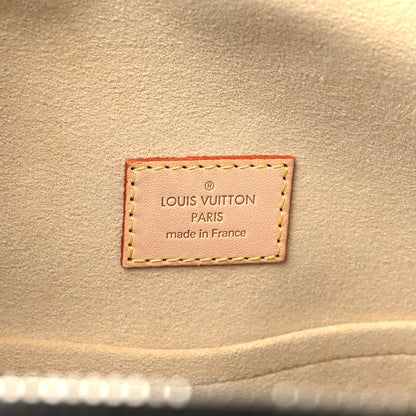 Louis Vuitton Monogram Manhattan GM 6 of 11