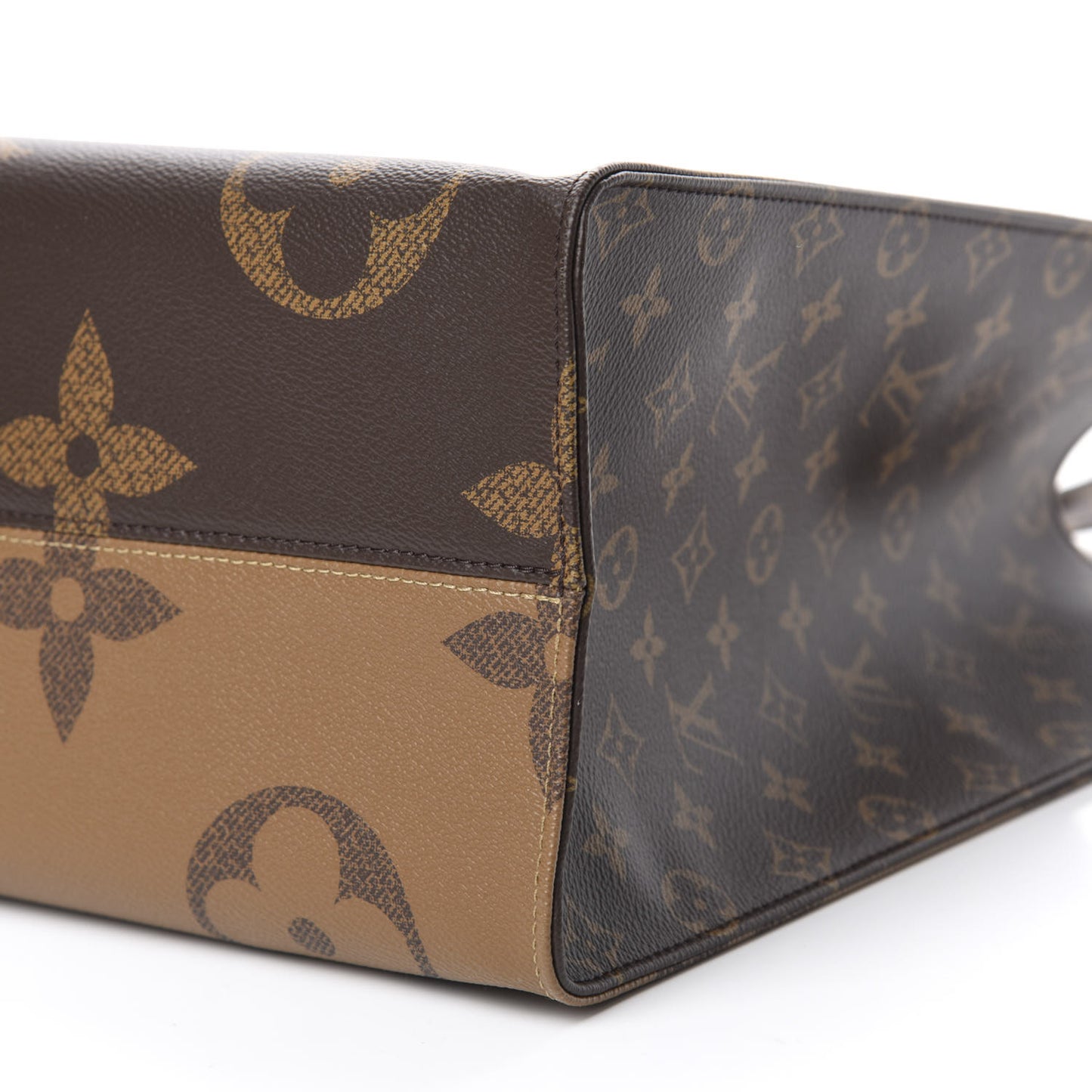 Reverse Monogram Giant Onthego GM
