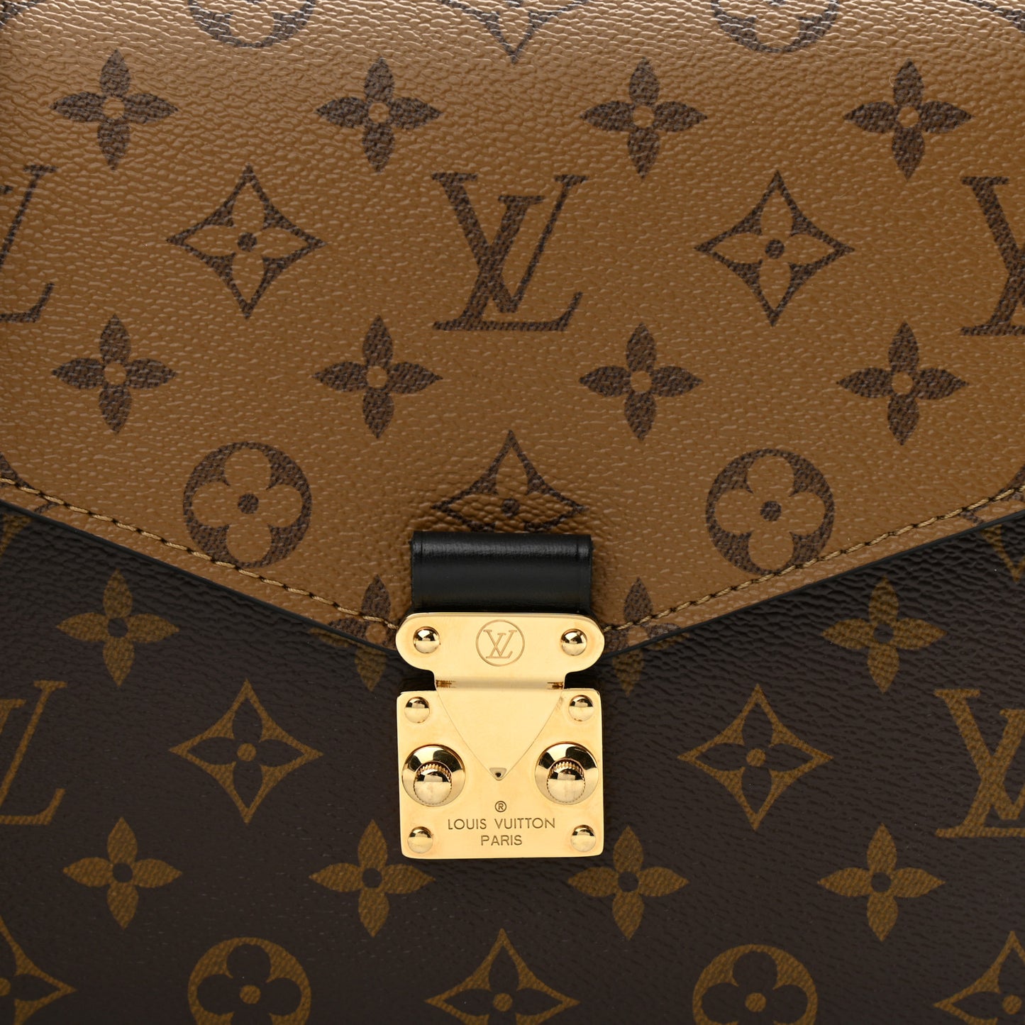 Reverse Monogram Pochette Metis