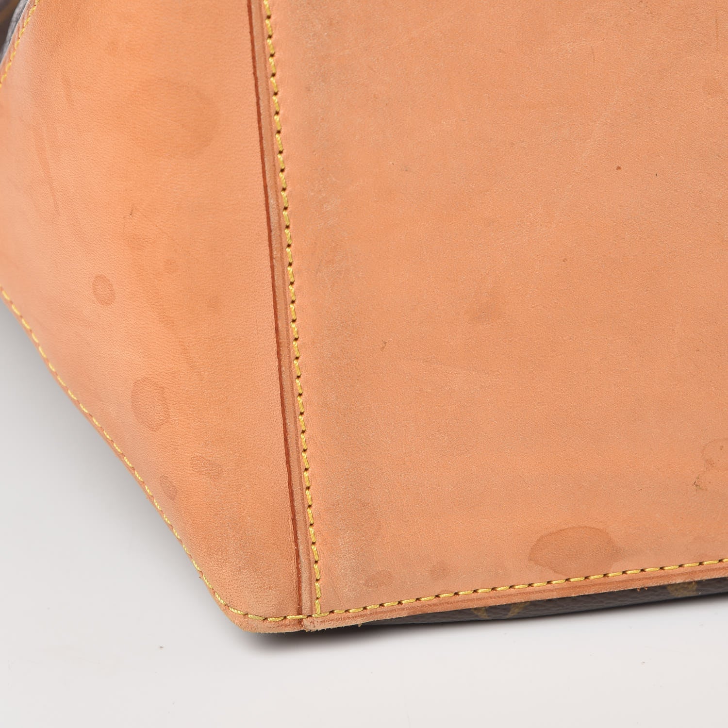 Louis Vuitton Monogram Cabas Mezzo 15 of 18