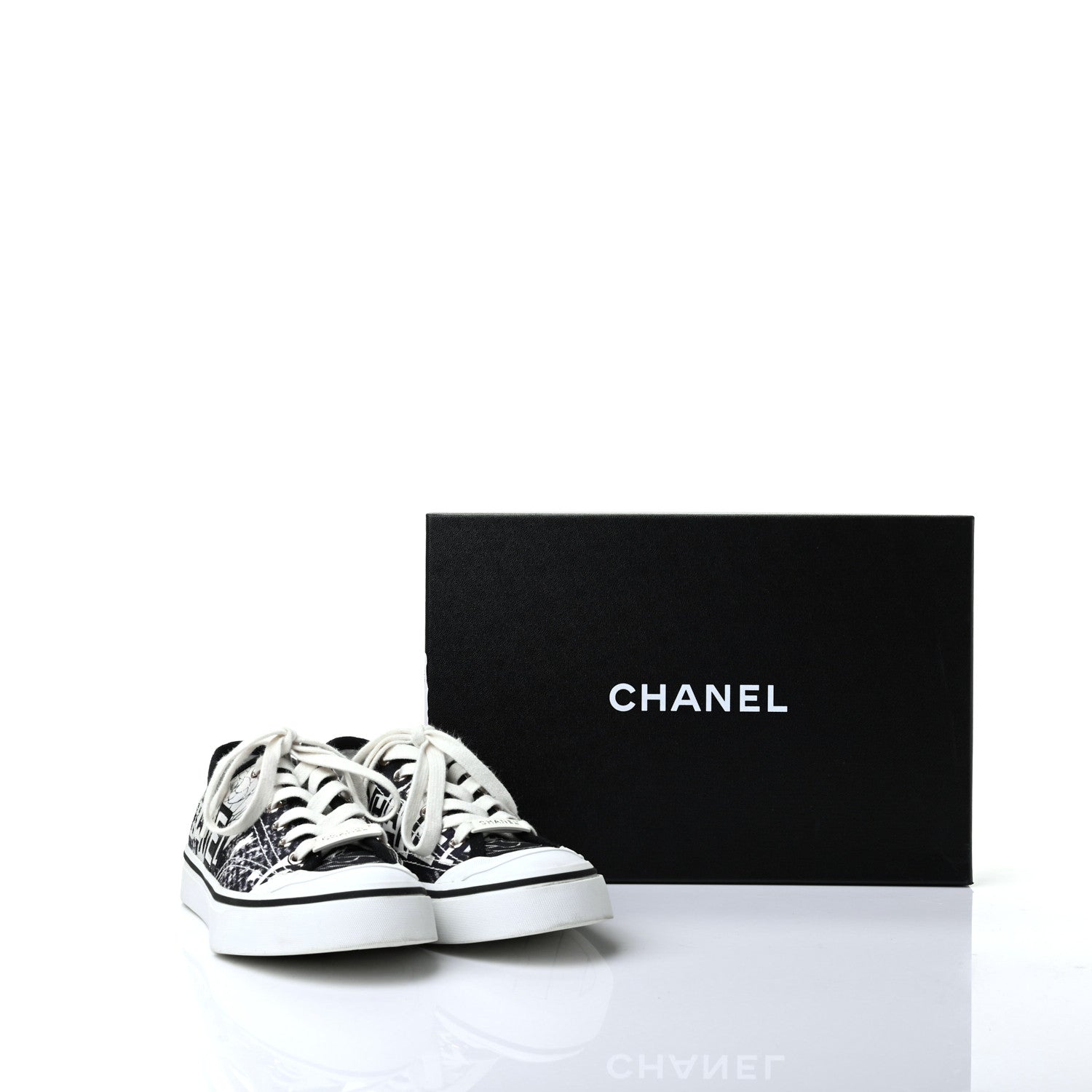 Chanel Printed Fabric Low Top Logo Sneakers 36 White Black 10 of 10