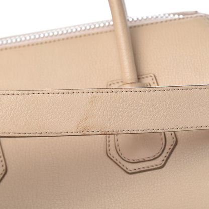 Givenchy Sugar Goatskin Medium Antigona Skin 18 of 24