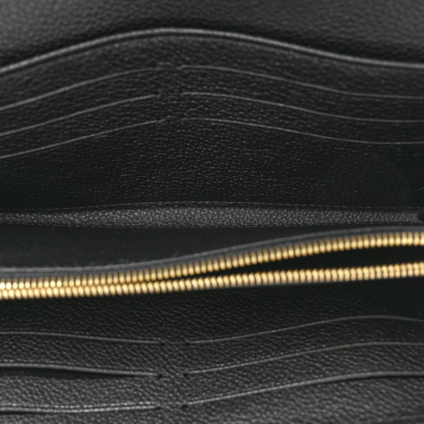 Monogram Empreinte Giant Sarah Wallet Black Beige