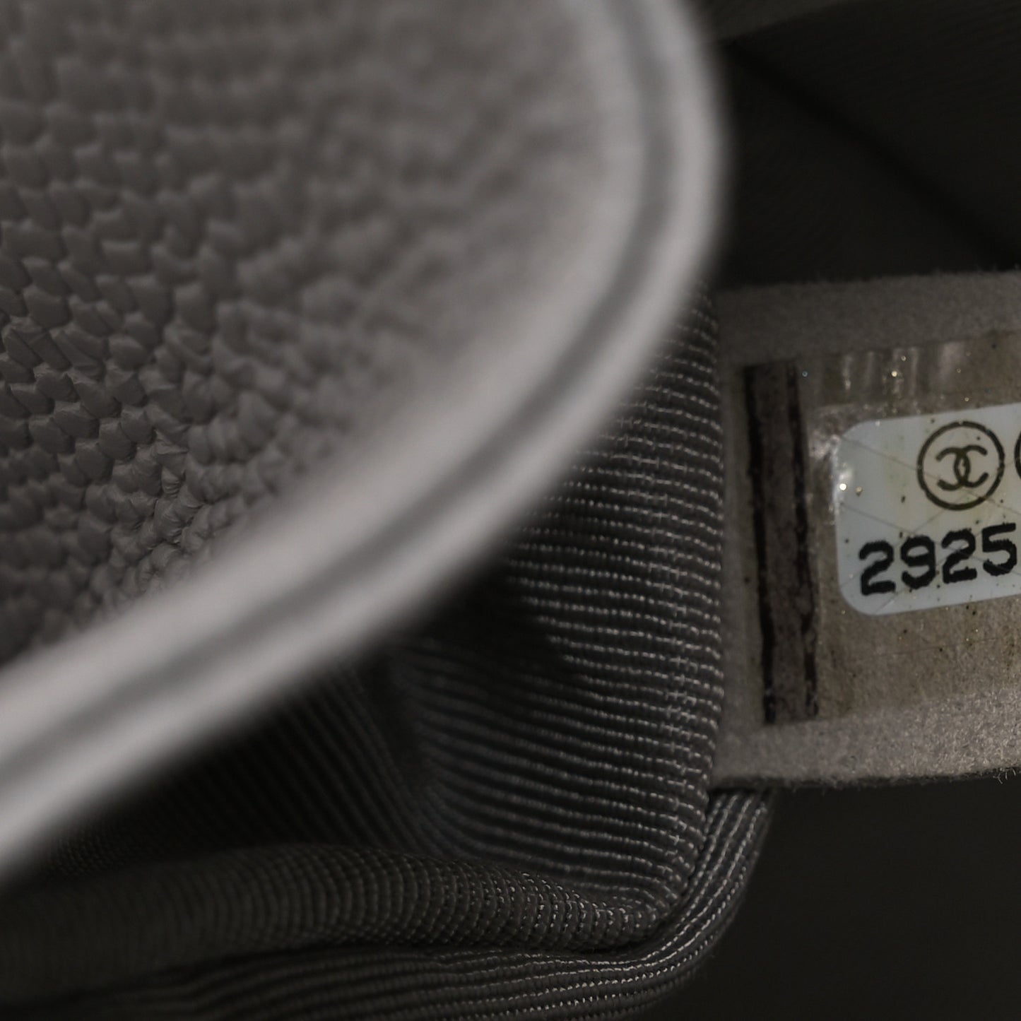 Caviar Quilted Medium Boy Flap Grey