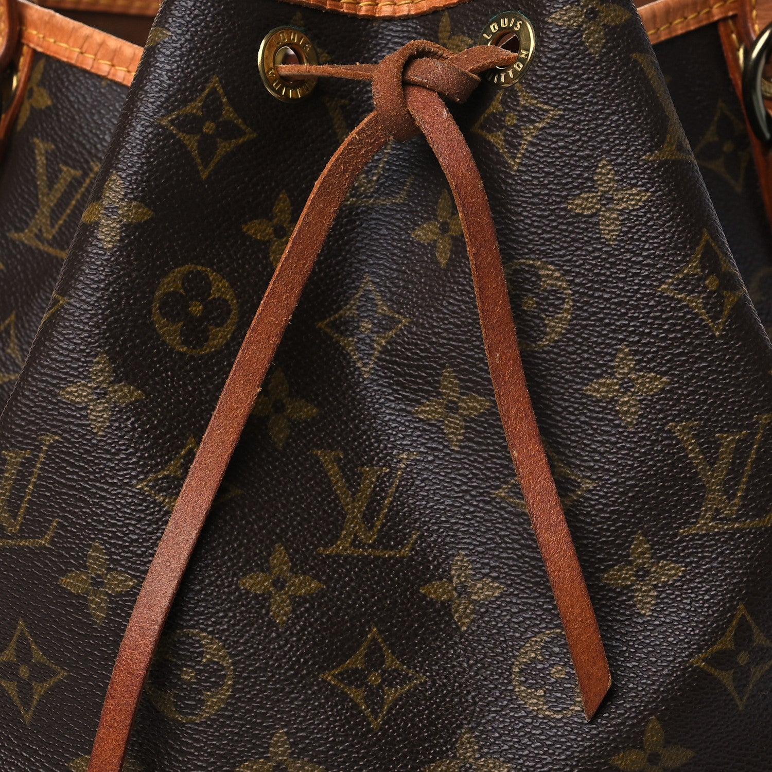 Louis Vuitton Monogram Petit Noe 6 of 9