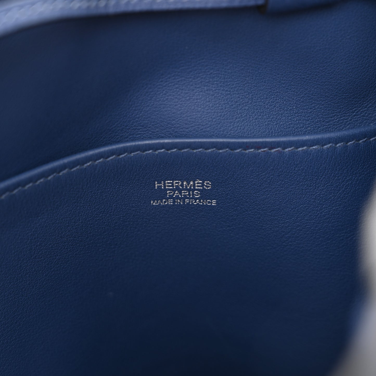 Evercolor Swift Sac Licol 17 Bleu Brighton White Black