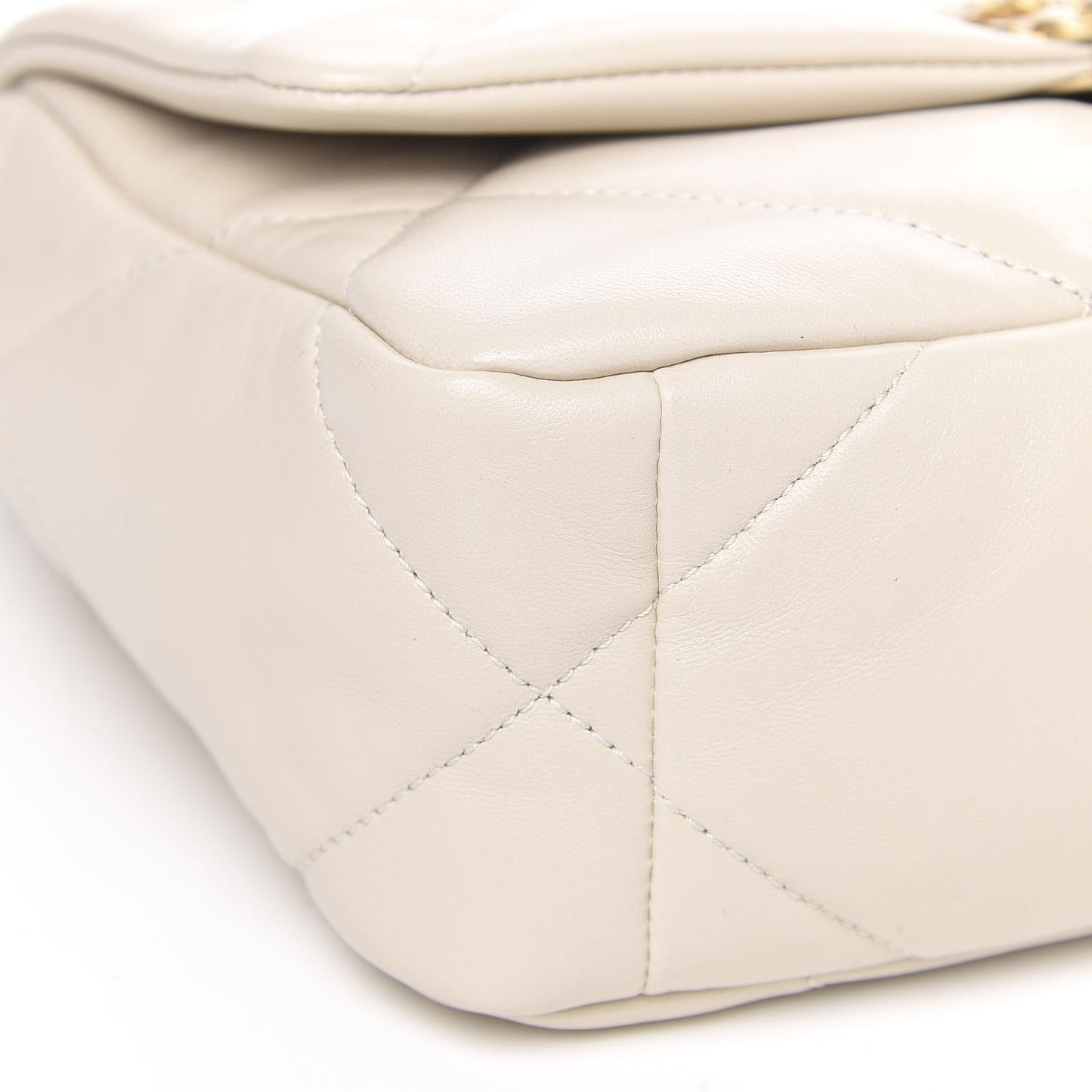 Lambskin Quilted Medium 19 Flap Light Beige