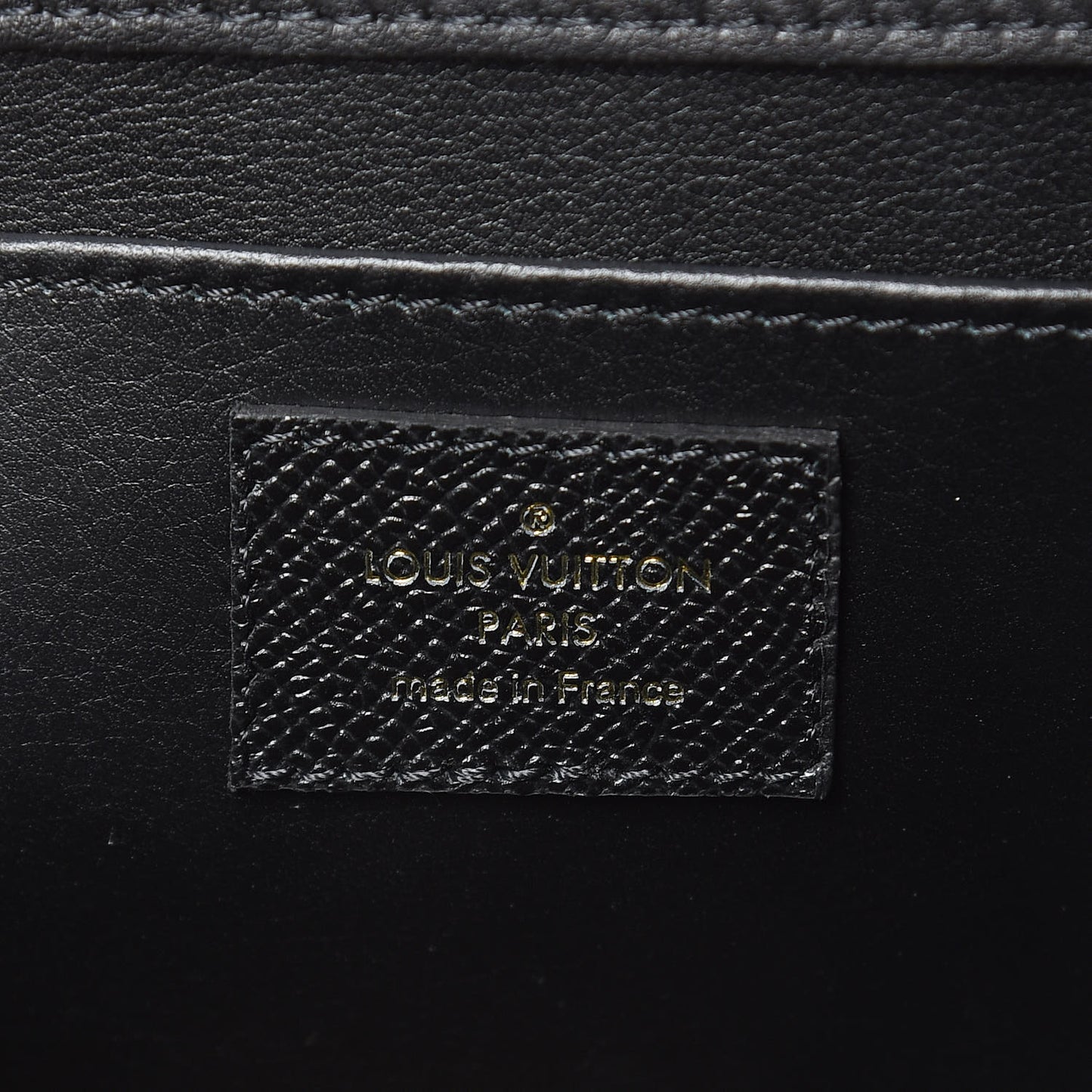 Grained Smooth Calfskin The LV Arch Black
