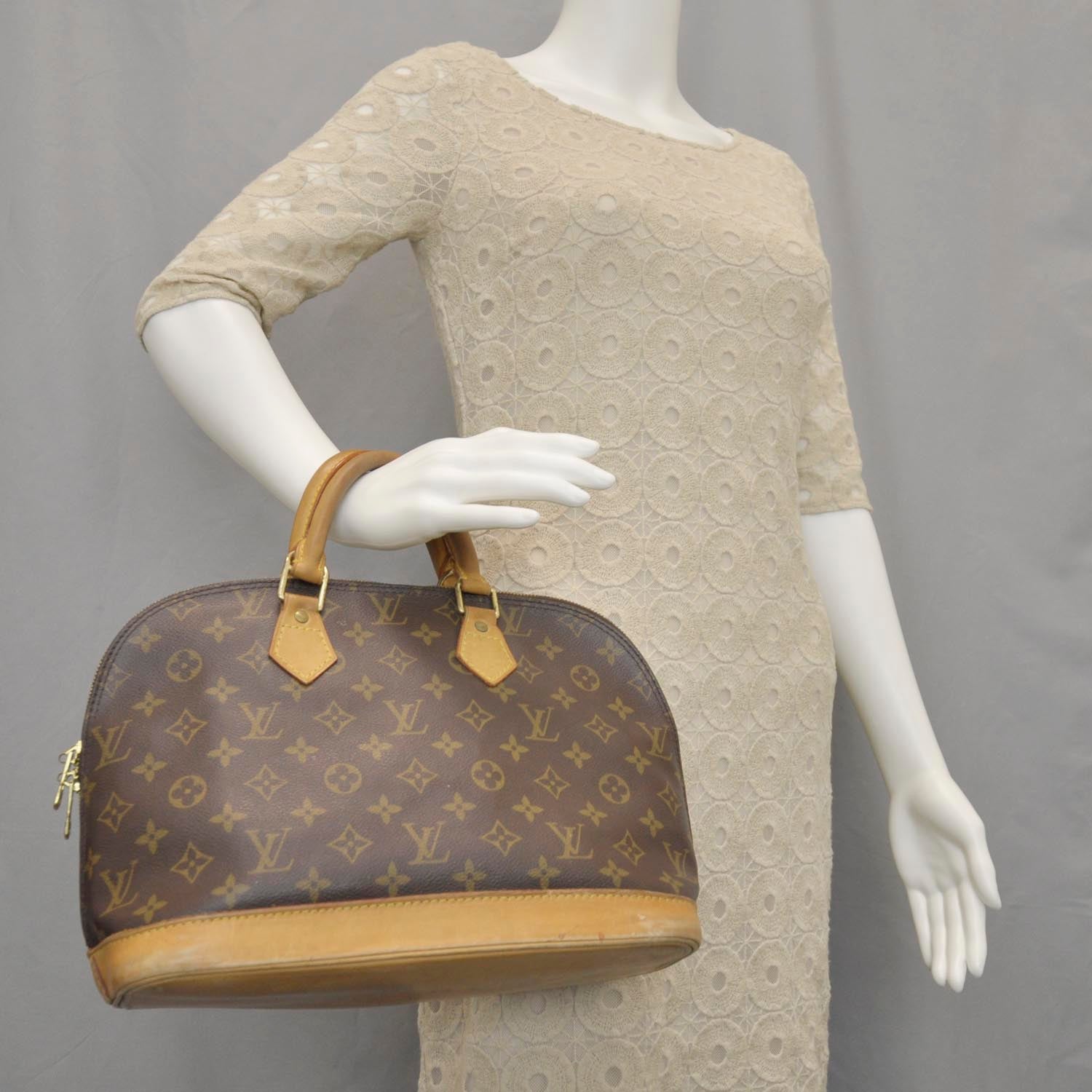 Louis Vuitton Monogram Alma 2 of 9