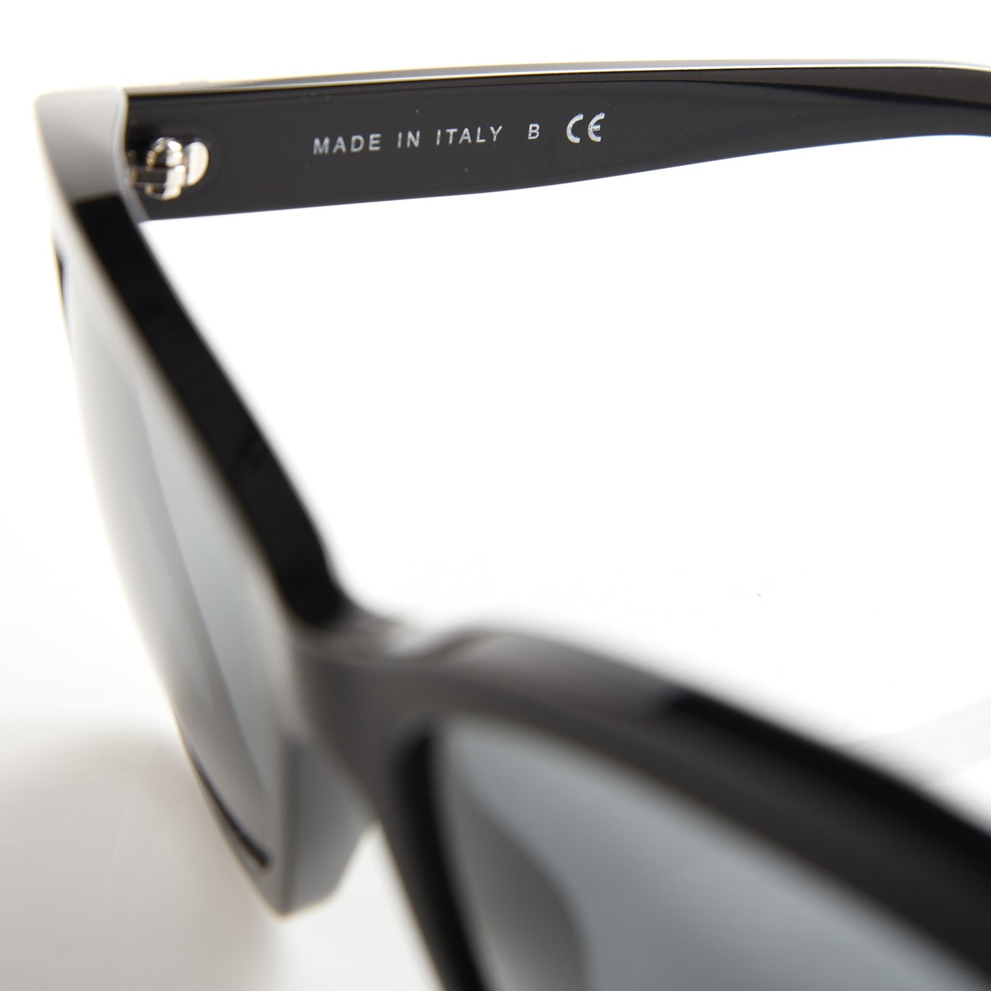 CC Butterfly Signature Sunglasses 5313 Black