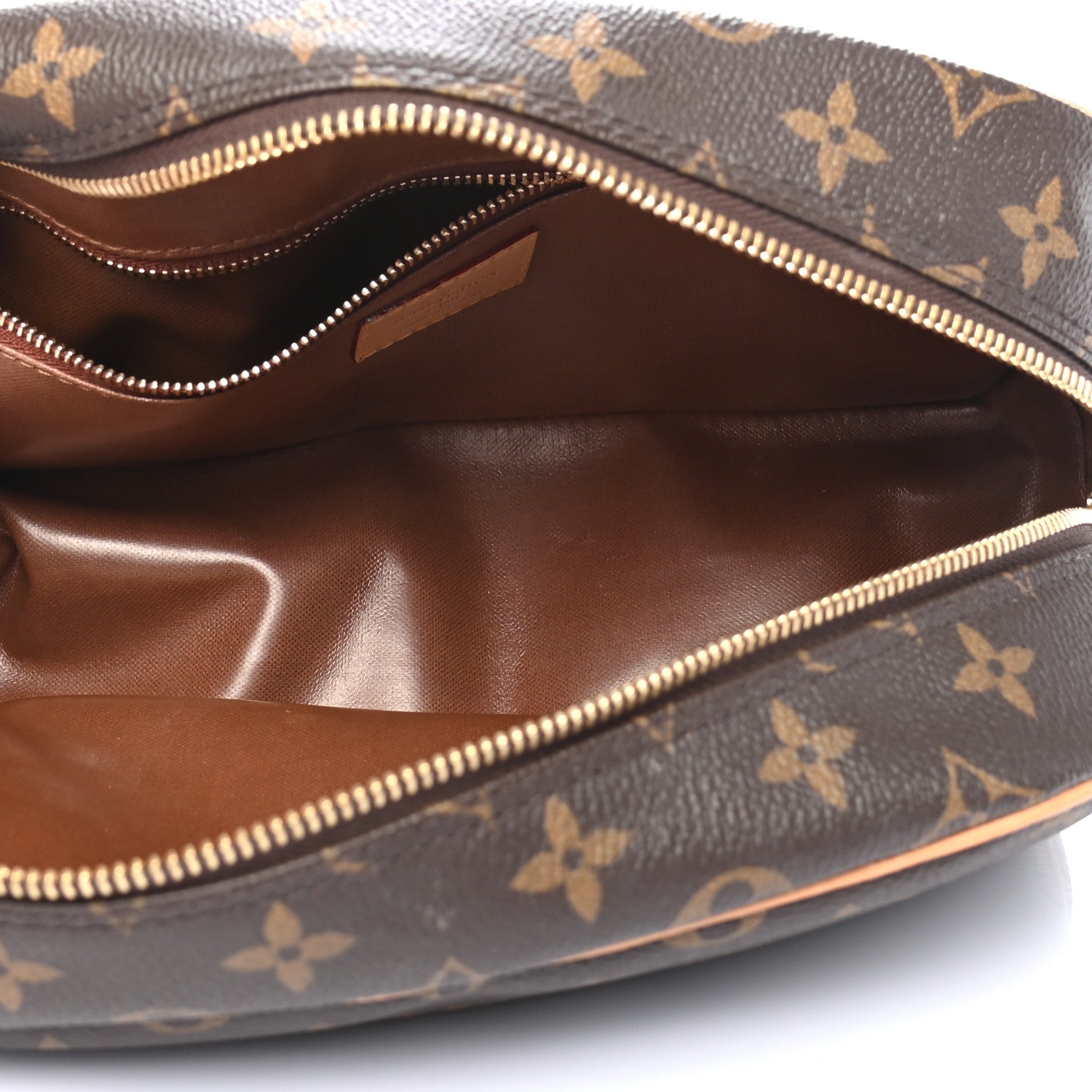 Louis Vuitton Monogram Toiletry Bag 25 5 of 8
