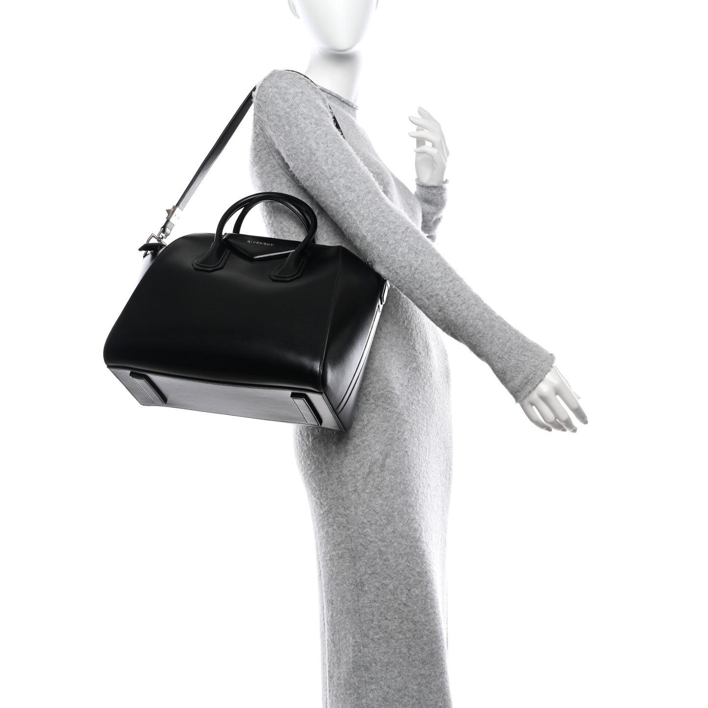 Shiny Lord Calfskin Medium Antigona Black