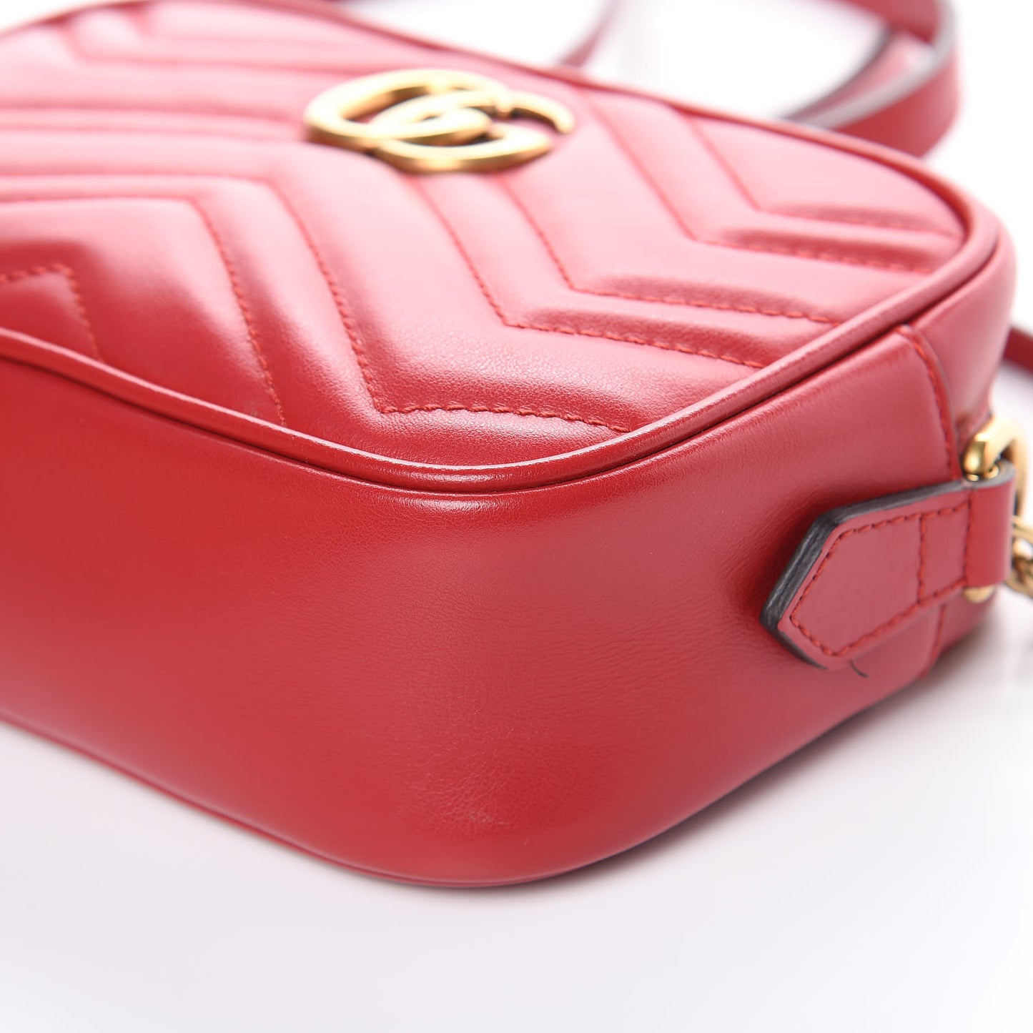 Calfskin Matelasse Mini GG Marmont Chain Shoulder Bag Hibiscus Red