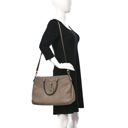Louis Vuitton Empreinte Monogram Giant Trianon MM Tourterelle 2 of 11