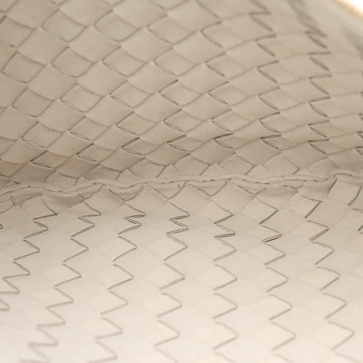 Nappa Intrecciato Medium Turn Pouch White