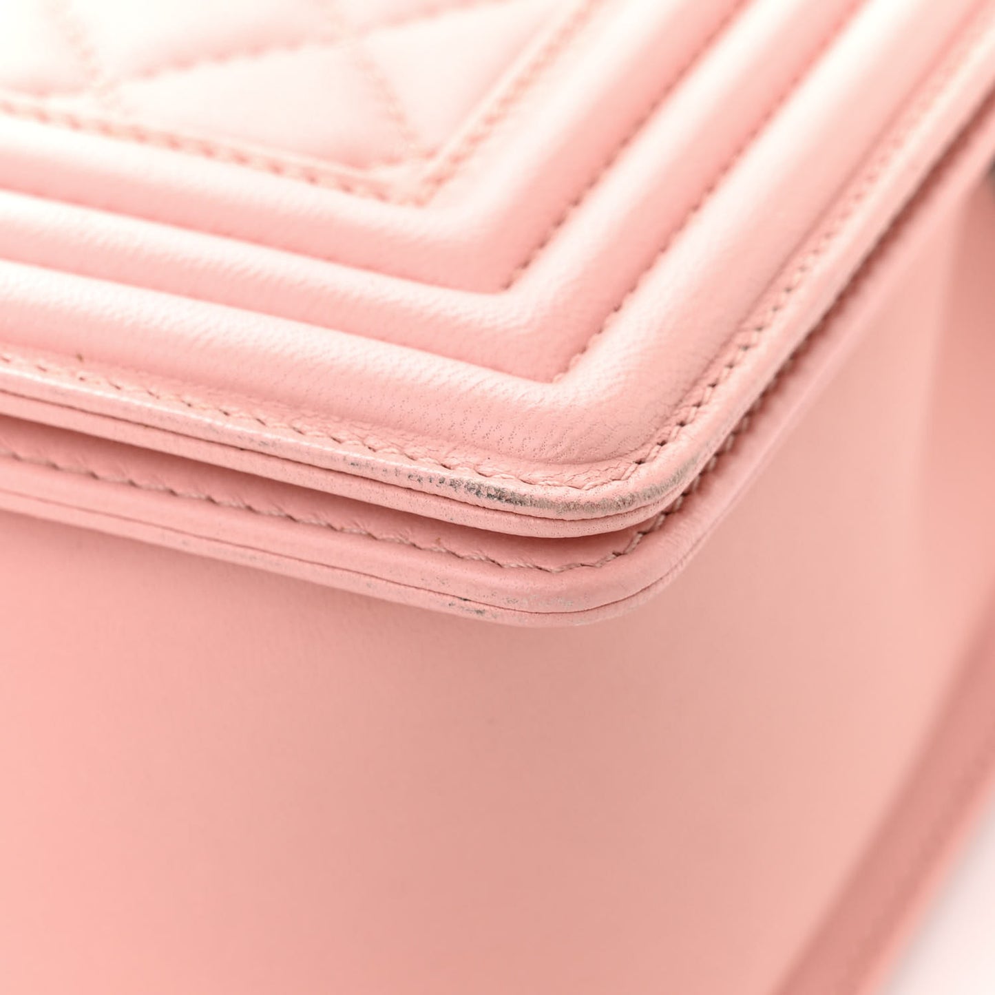 Lambskin Quilted New Medium Boy Flap Light Pink