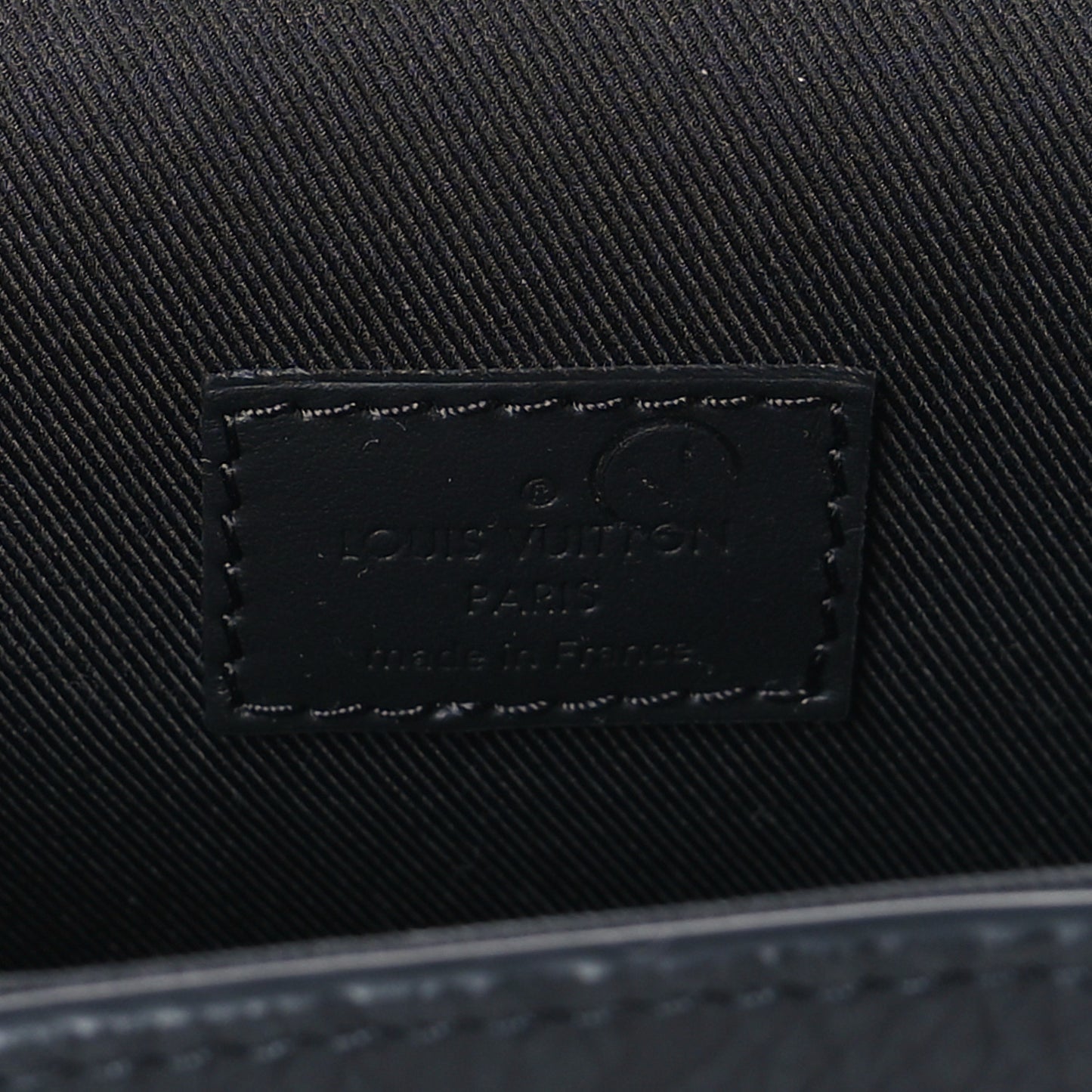 Taurillon Monogram Steamer Wearable Wallet Black