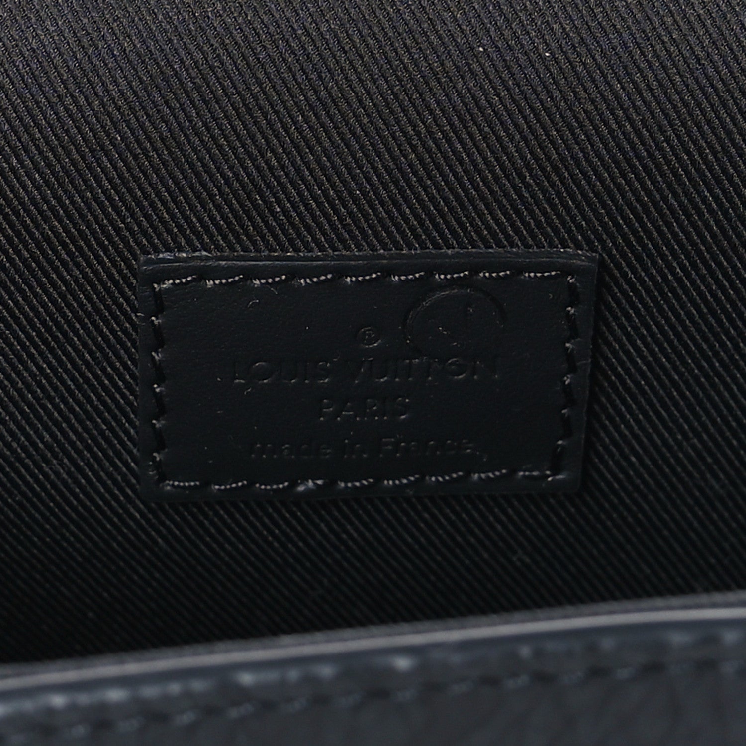 Louis Vuitton Taurillon Monogram Steamer Wearable Wallet Black 6 of 8