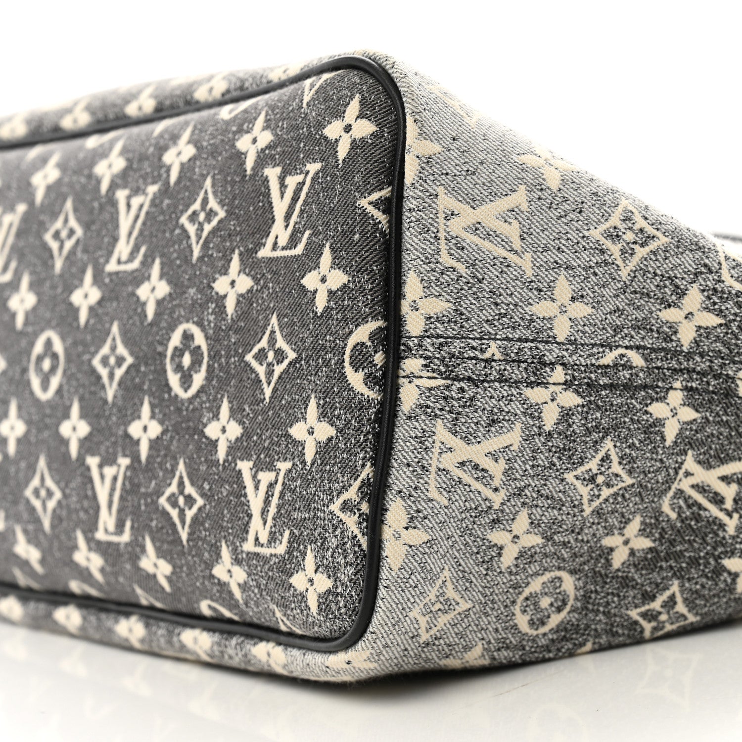 Louis Vuitton Denim Monogram Jacquard Neverfull MM Grey 9 of 9