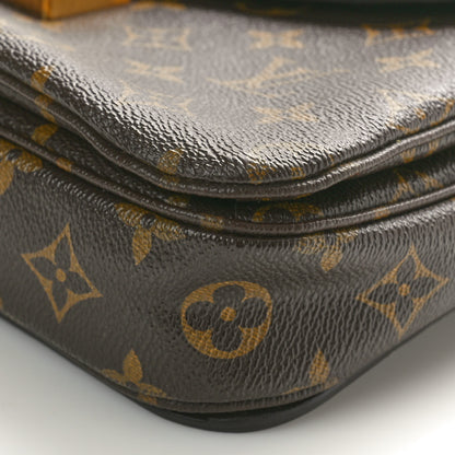 Louis Vuitton Monogram Pochette Metis 9 of 9
