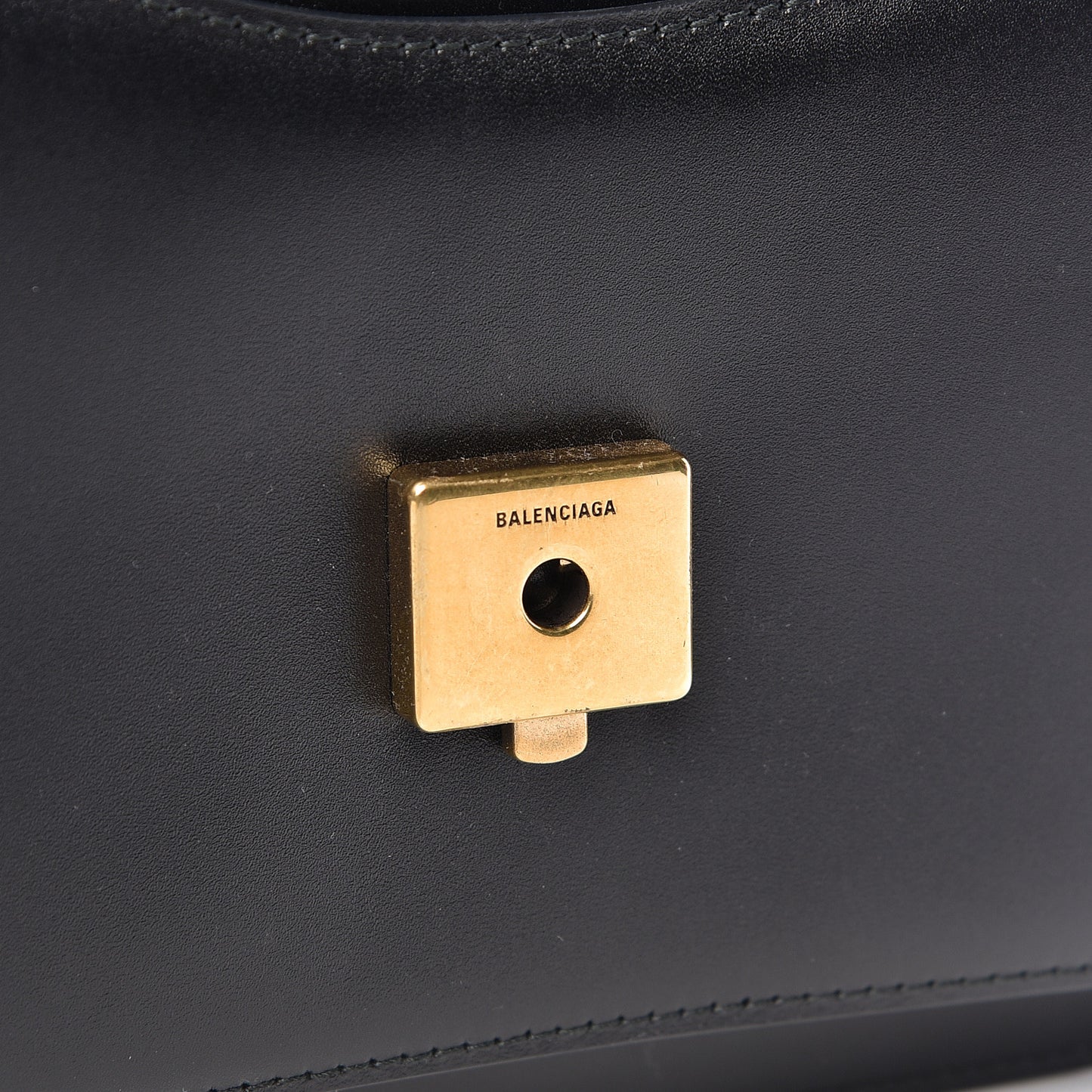 Box Calfskin S Sharp Chain Shoulder Bag Black