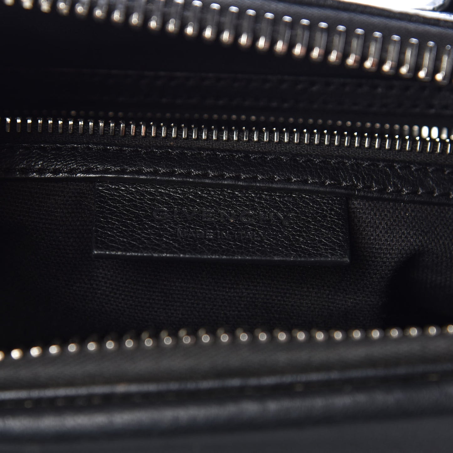 Sugar Goatskin Small Antigona Black