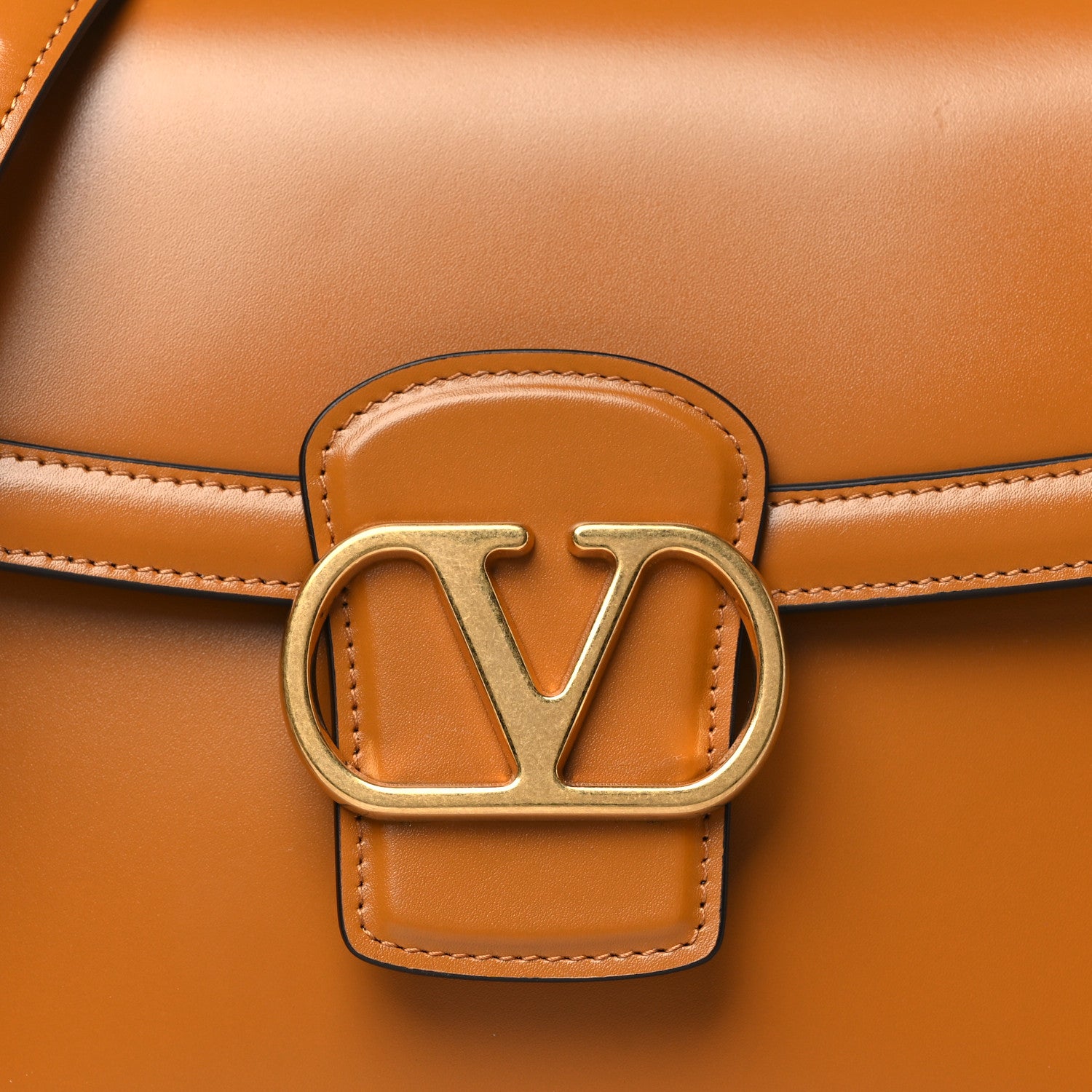 Valentino Garavani Smooth Calfskin 9to5 Shoulder Bag Tan 7 of 9