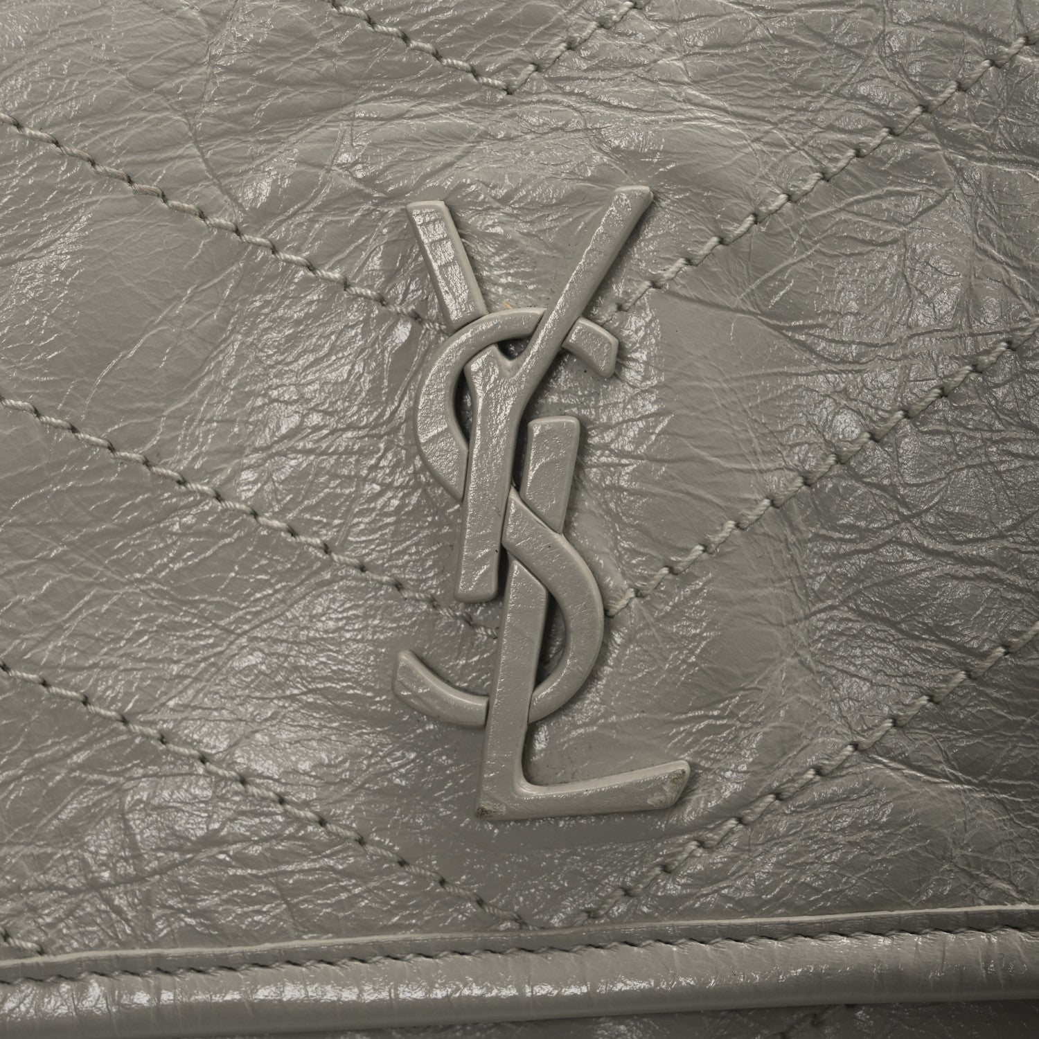 Saint Laurent Crinkled Calfskin Matelasse Monogram Baby Niki Chain Satchel Blanc Vintage 11 of 14
