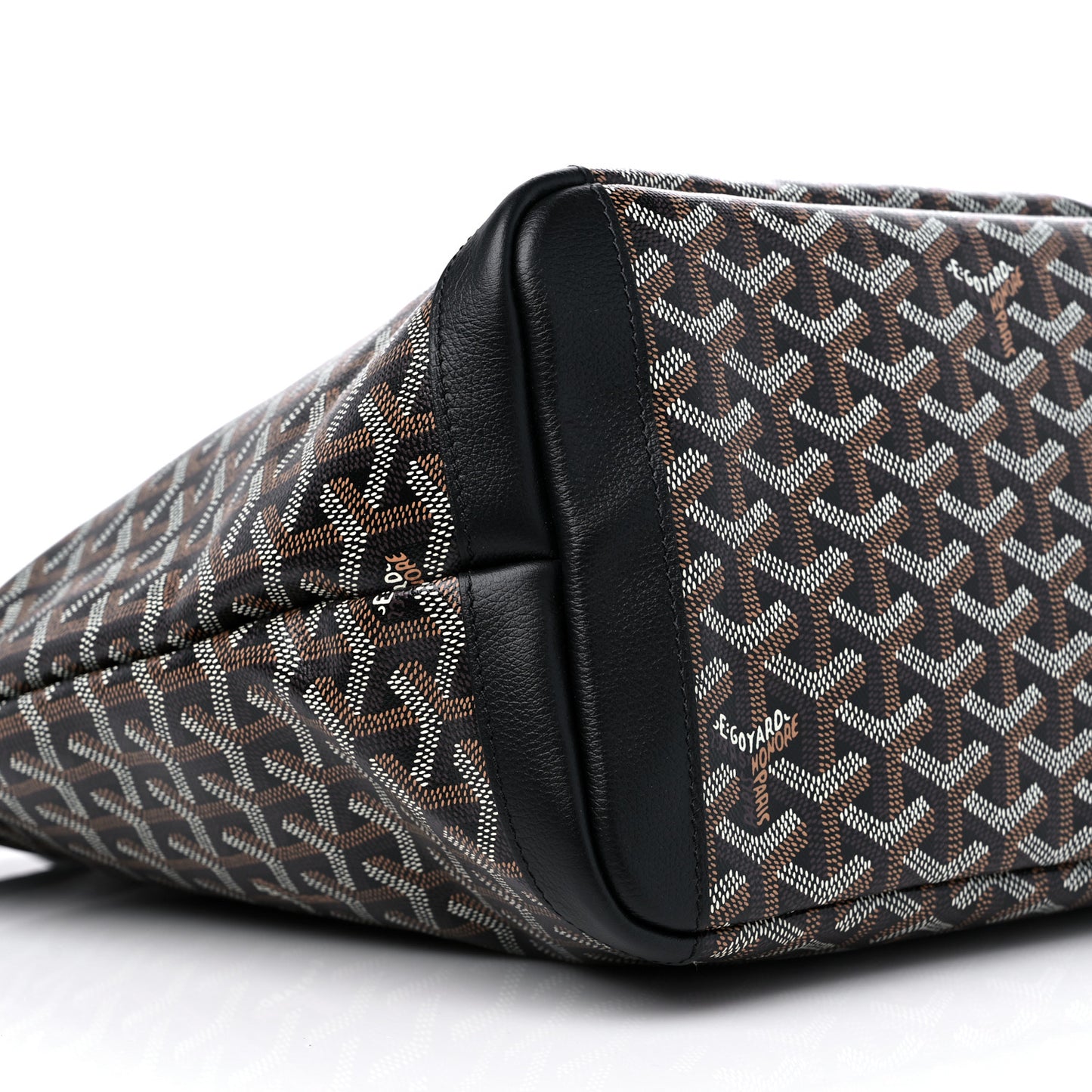 Goyardine Artois MM Black