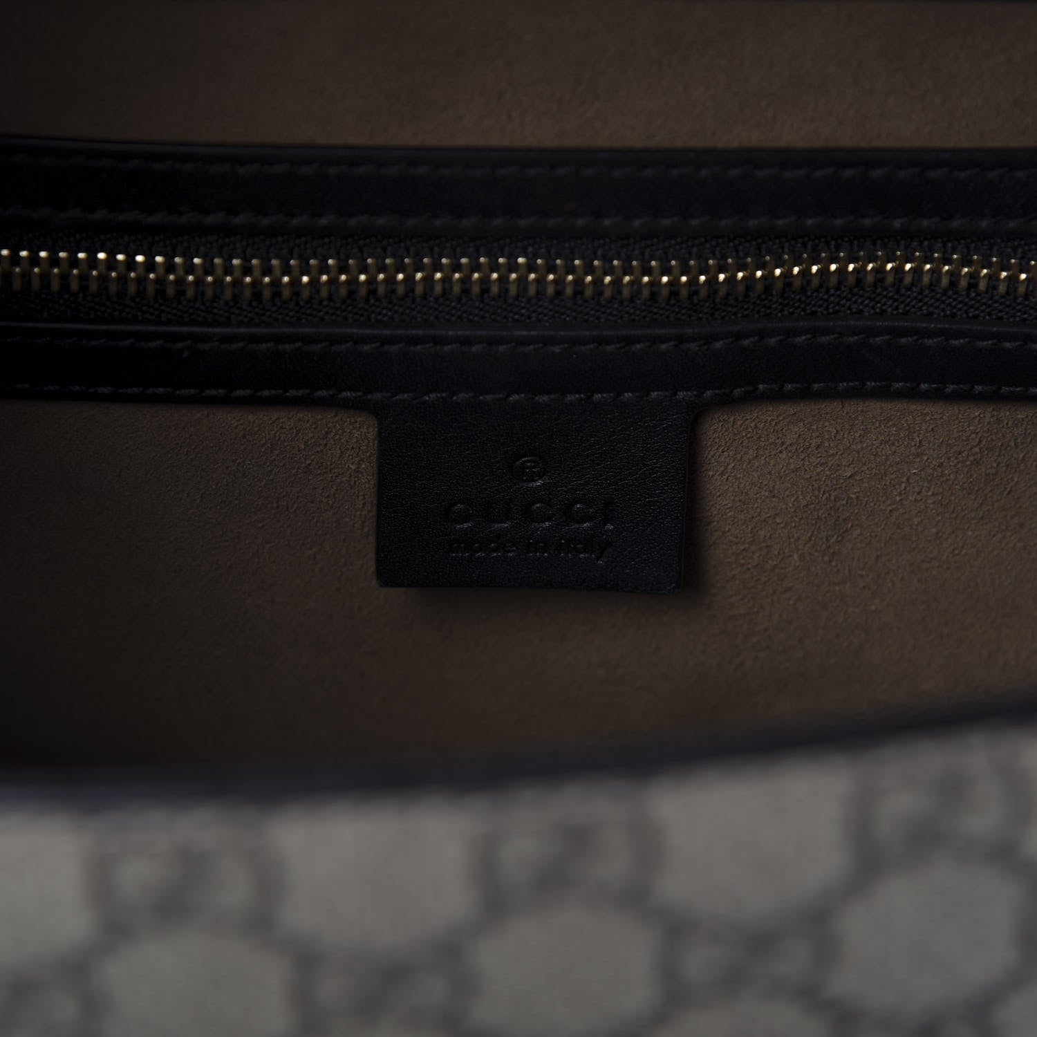 Gucci GG Supreme Monogram Calfskin Small Padlock Top Handle Bag Beige Black Cuir 8 of 9