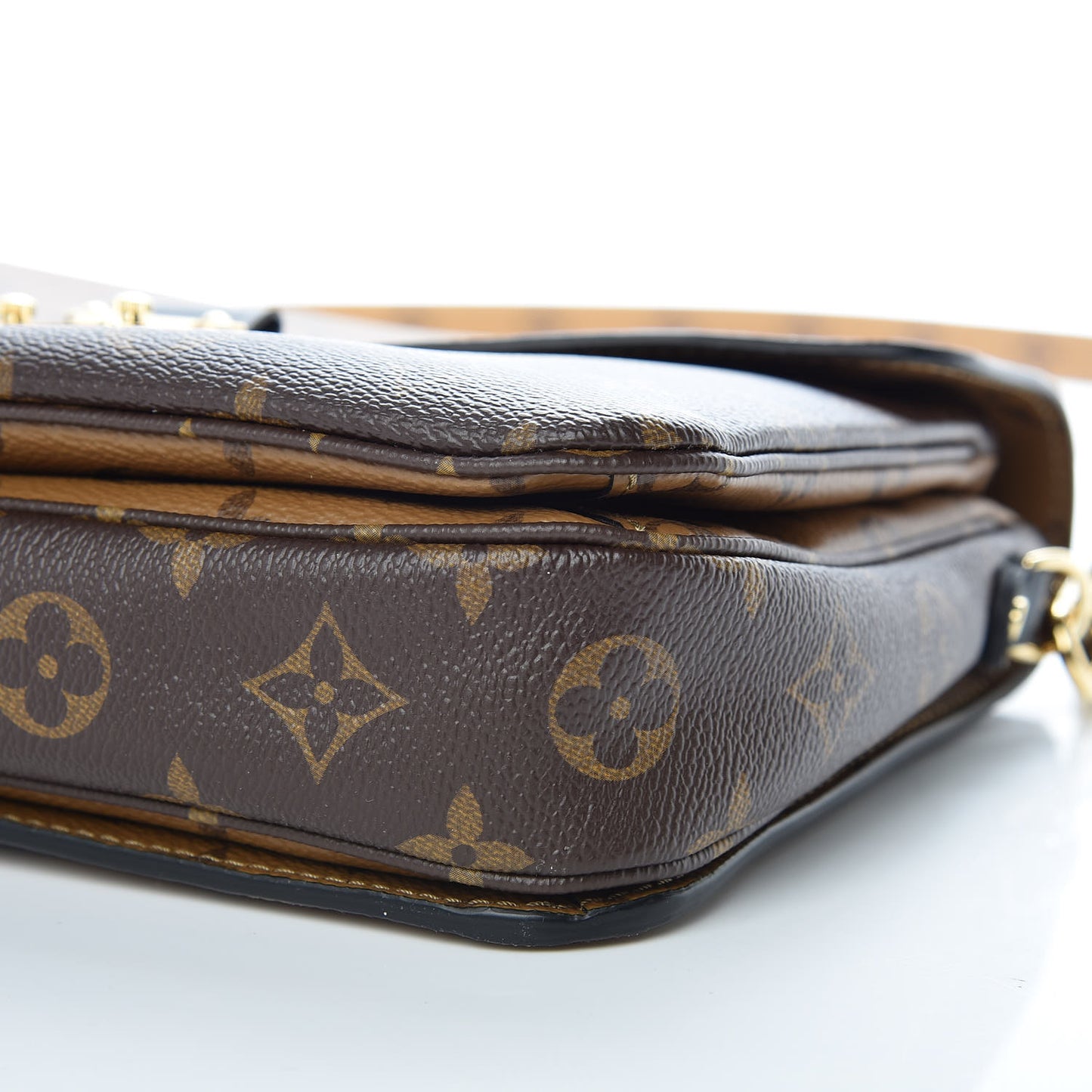 Reverse Monogram Pochette Metis