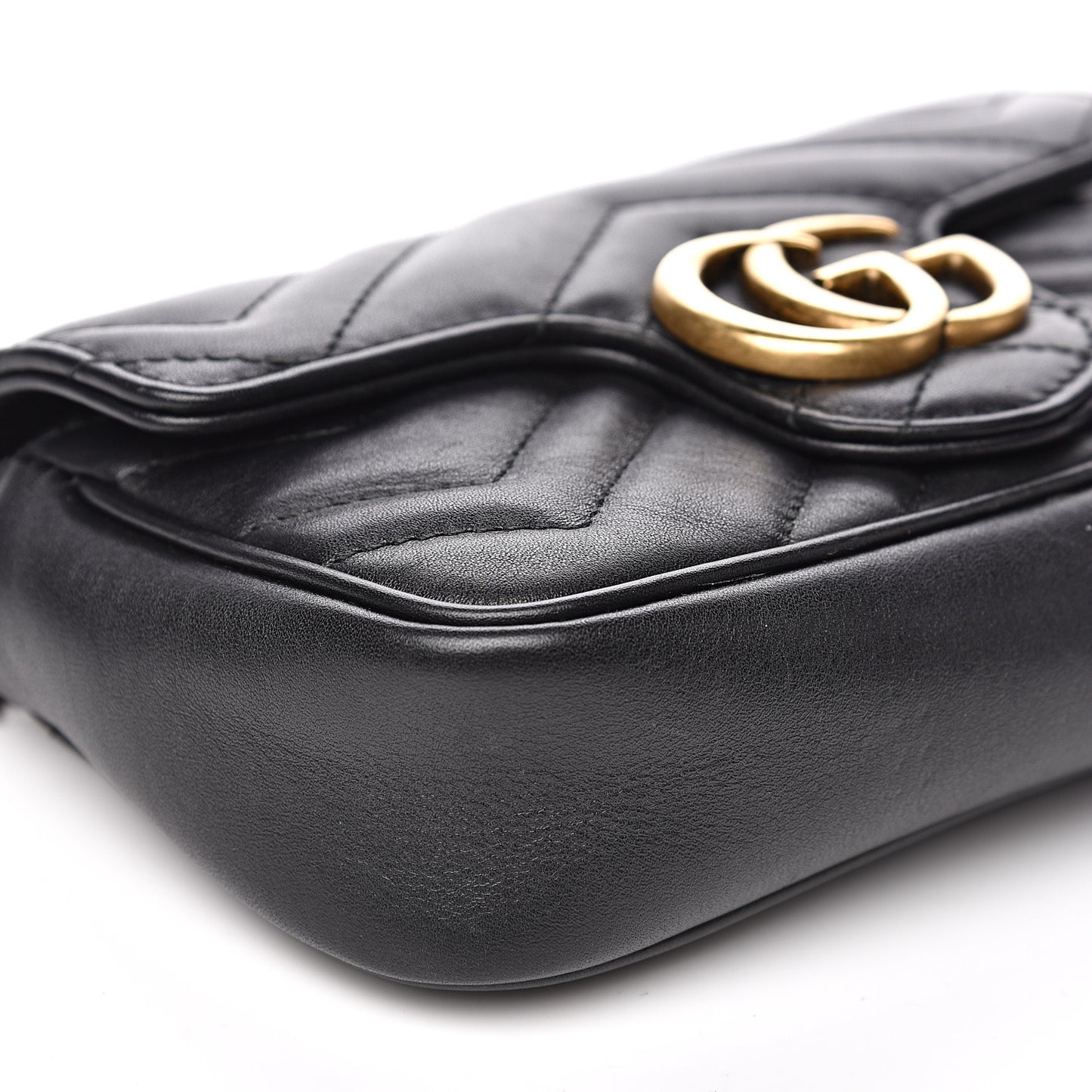 Calfskin Matelasse Super Mini GG Marmont Shoulder Bag Black
