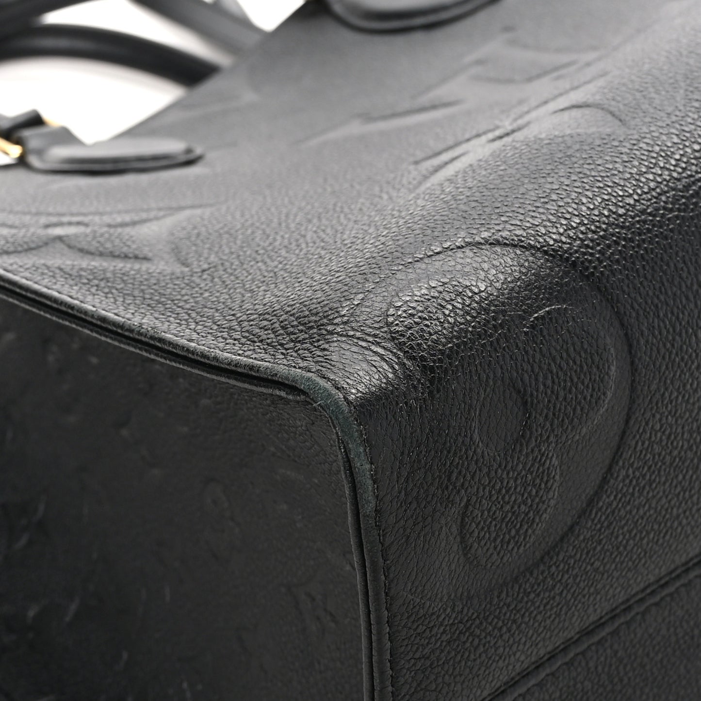 Empreinte Monogram Giant Onthego MM Black