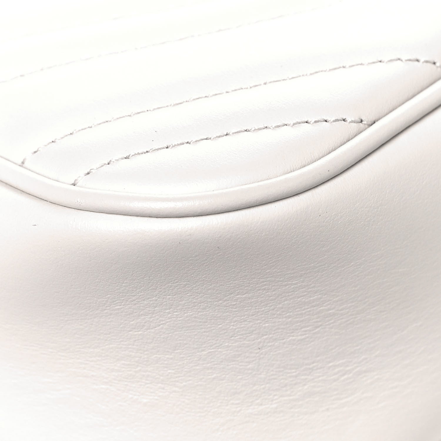 Gucci Calfskin Matelasse Small GG Marmont Chain Shoulder Bag White 11 of 13