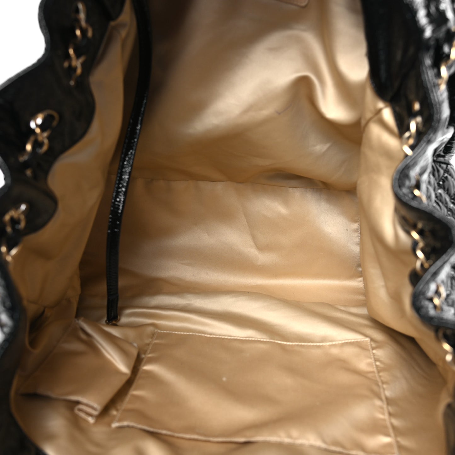 Vinyl XXL Rock and Chain Flap Black